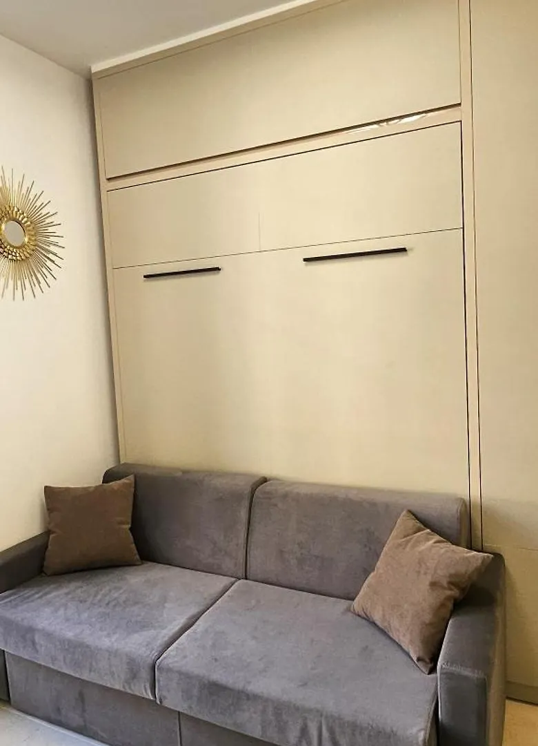 Studio Nice Plage Luxe France
